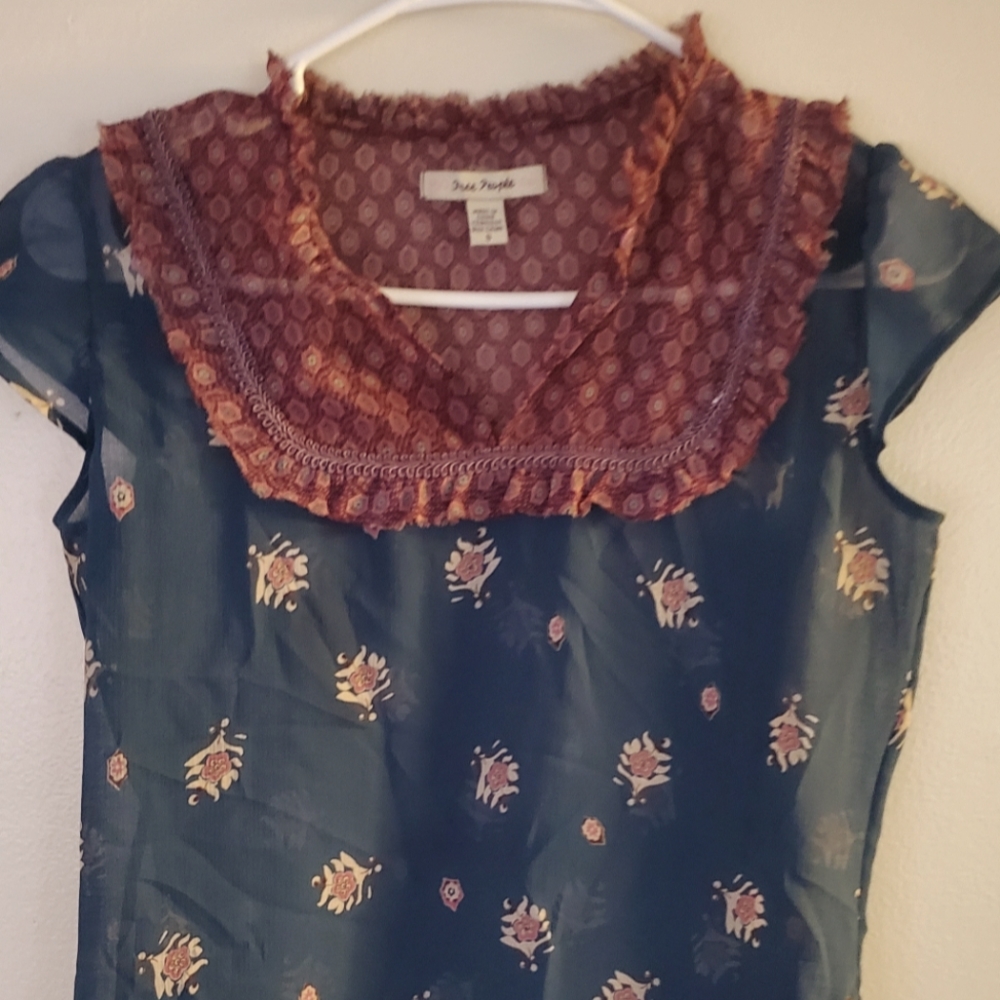 Free People top in size small